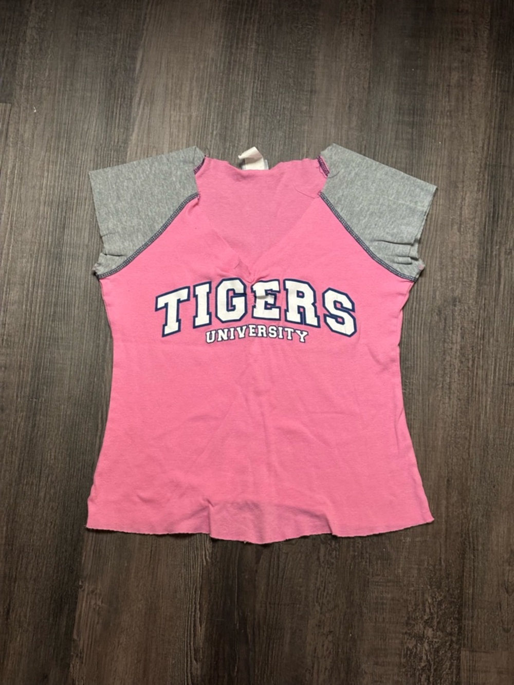 VENUS Pink and Gray 'TIGERS UNIVERSITY' Short Sleeve Tee